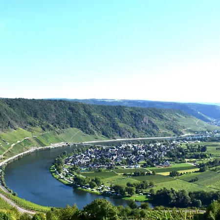 Hotel Spitzhaus Wolf *